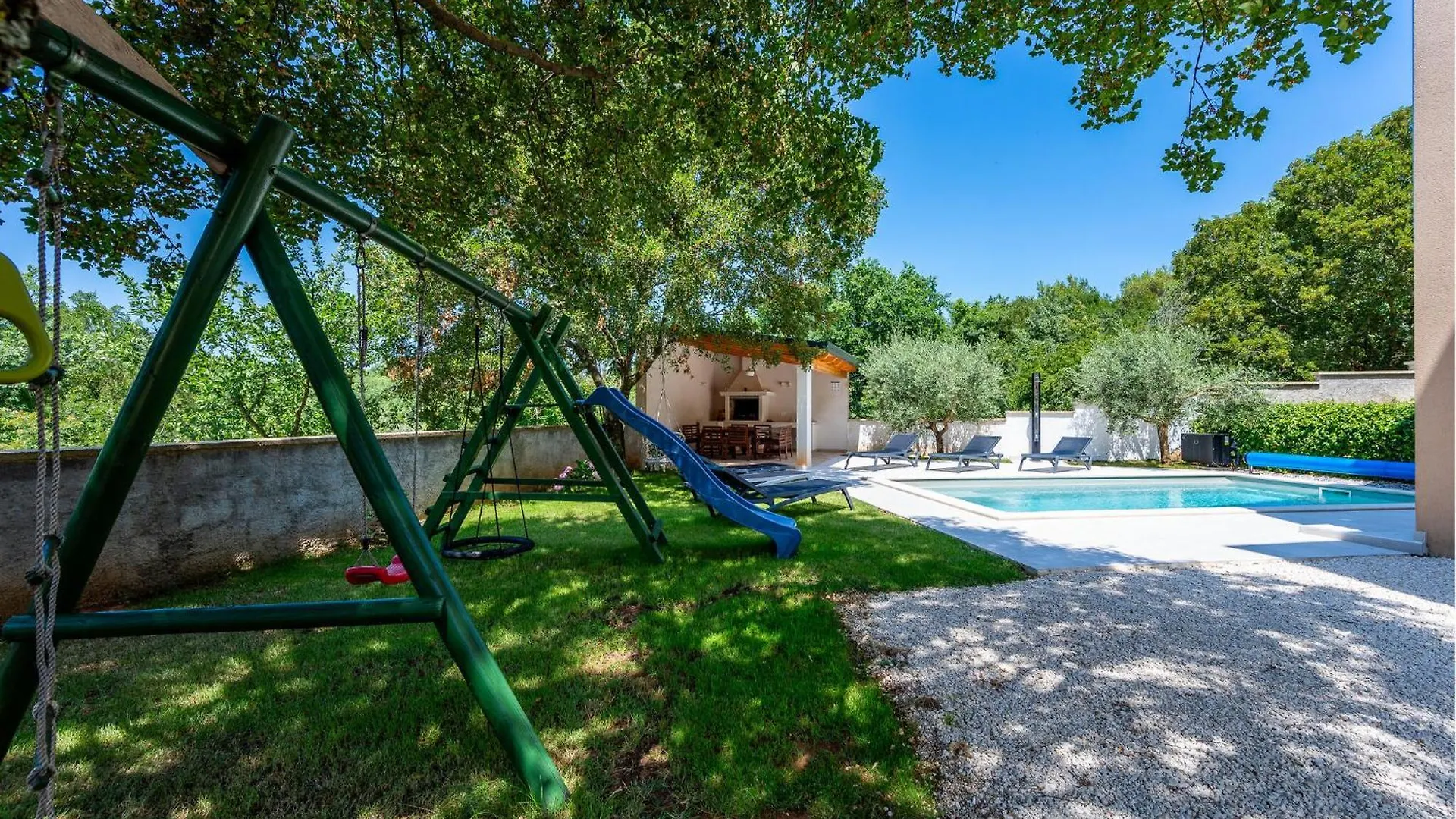 Awesome Apartment In Beloci With Kitchen Rebici